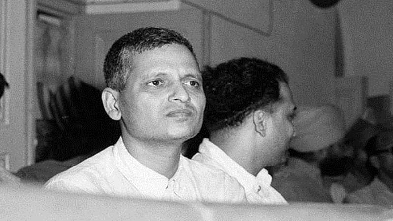 “அப்போ தேசபக்தர், இப்போ தேசியவாதி” : காந்தியைக் கொன்ற கோட்சேவைக் கொண்டாடும்  பா.ஜ.க ? 