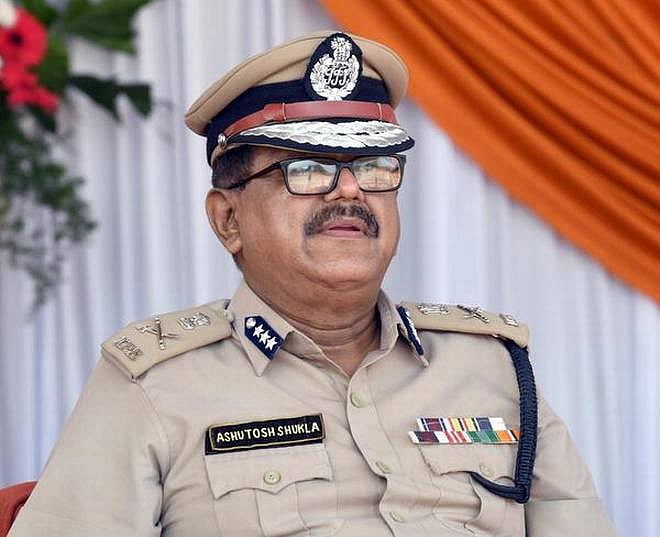 குட்கா முறைகேடு வழக்கு: சிபிஐ விசாரணைக்கு தேர்தல் டிஜிபி அசுதோஷ் சுக்லா ஆஜர்! 