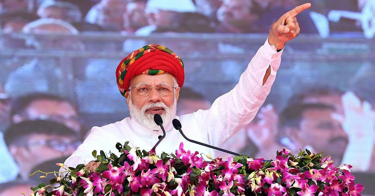 நாடகம் முடிந்ததும் வேஷத்தை கலைத்த மோடி - ட்விட்டரில் செளகிதாரை நீக்கினார் மோடி !