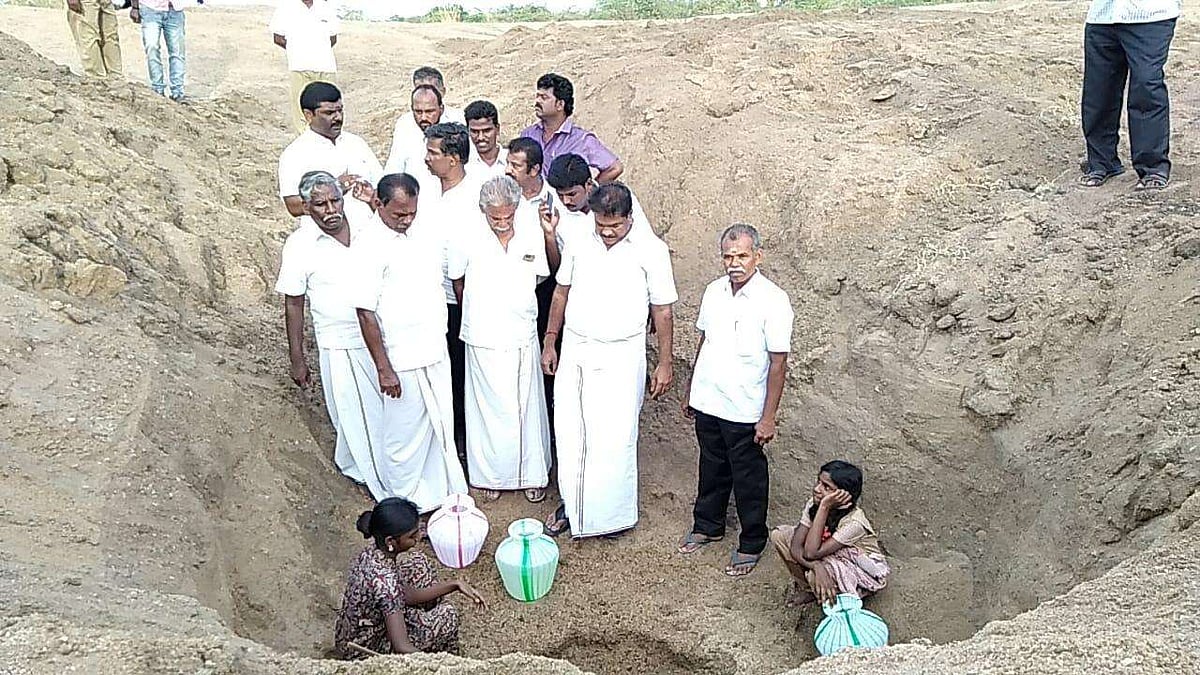 எம்.பி கனிமொழி அறிவிப்பை அடுத்து மூடப்பட்ட ஊற்றுகளில் தண்ணீர் எடுக்க அனுமதி