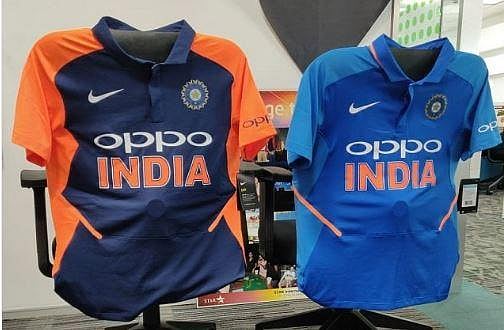 இந்திய அணியின் புதிய ஜெர்ஸி வெளியானது - கிரிக்கெட்டையும் காவி மயமாக்குவதாக குற்றச்சாட்டு!