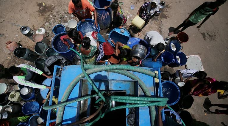 தண்ணீர் லாரிகளுக்கு போலீஸ் பாதுகாப்பு : மத்திய பிரதேச அரசு உத்தரவு!