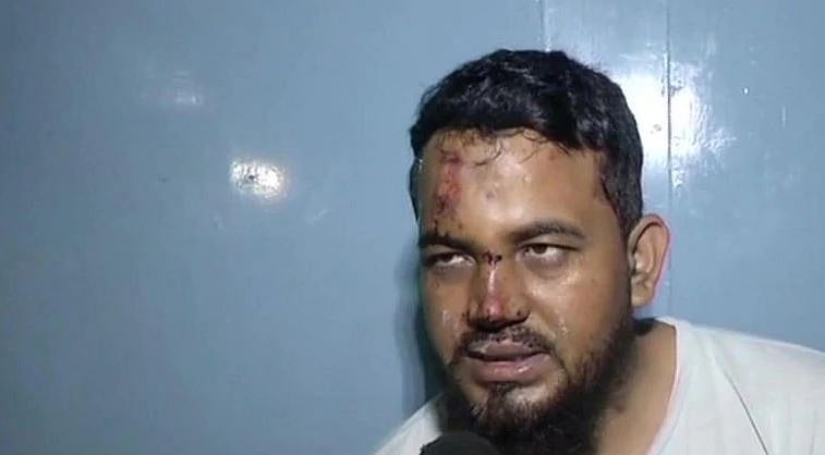 நாடாளுமன்ற காவிகள் தந்த ஊக்கம்- 'ஜெய்ஸ்ரீராம்' கோஷமிடச் சொல்லி இஸ்லாமியர் மீது தாக்குதல்! 