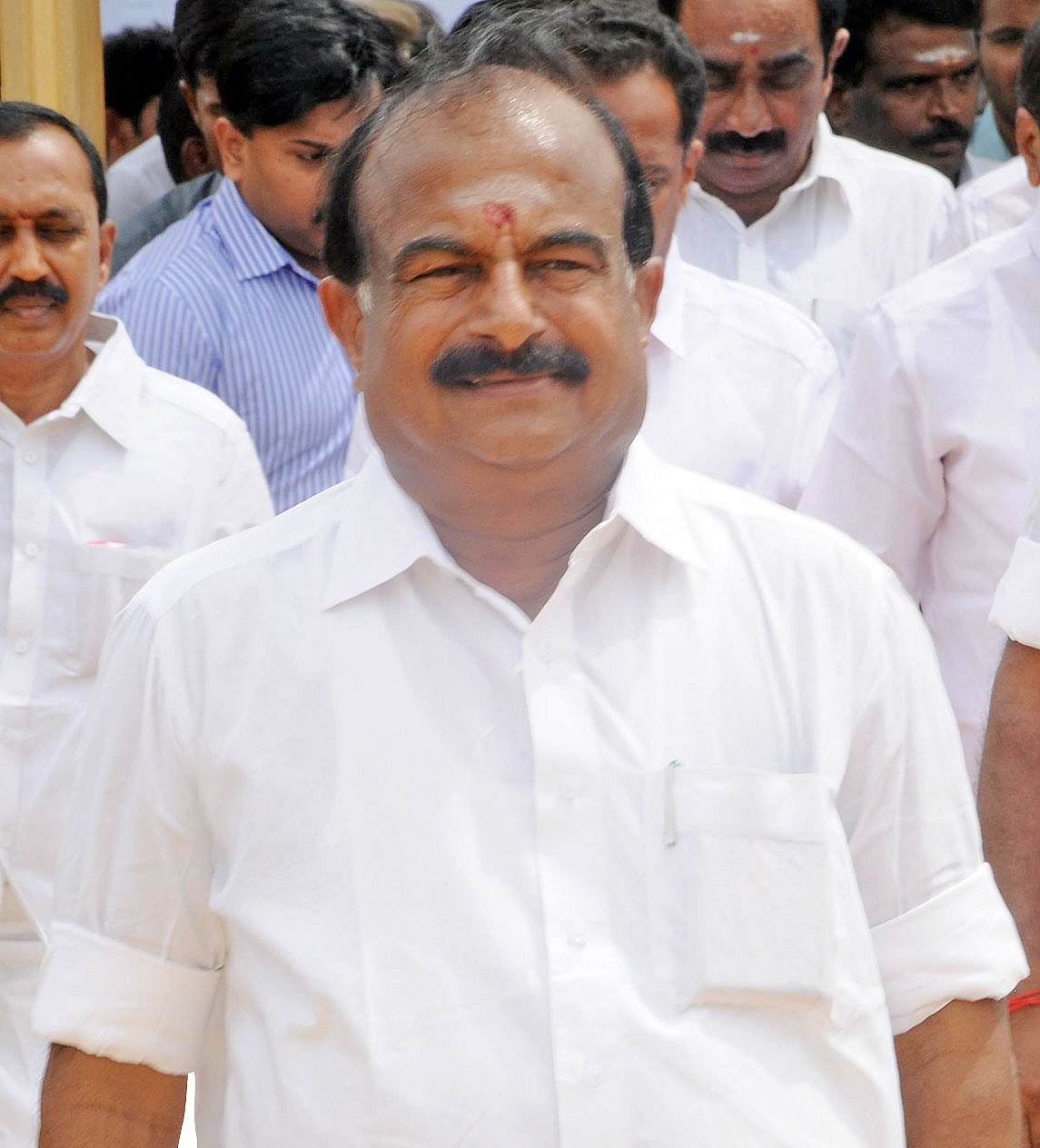 மக்கள் கருத்துகளைக் கேட்டபிறகுதான் அணுக்கழிவு மையமா? : அமைச்சரின் வேடிக்கைப் பேச்சு!