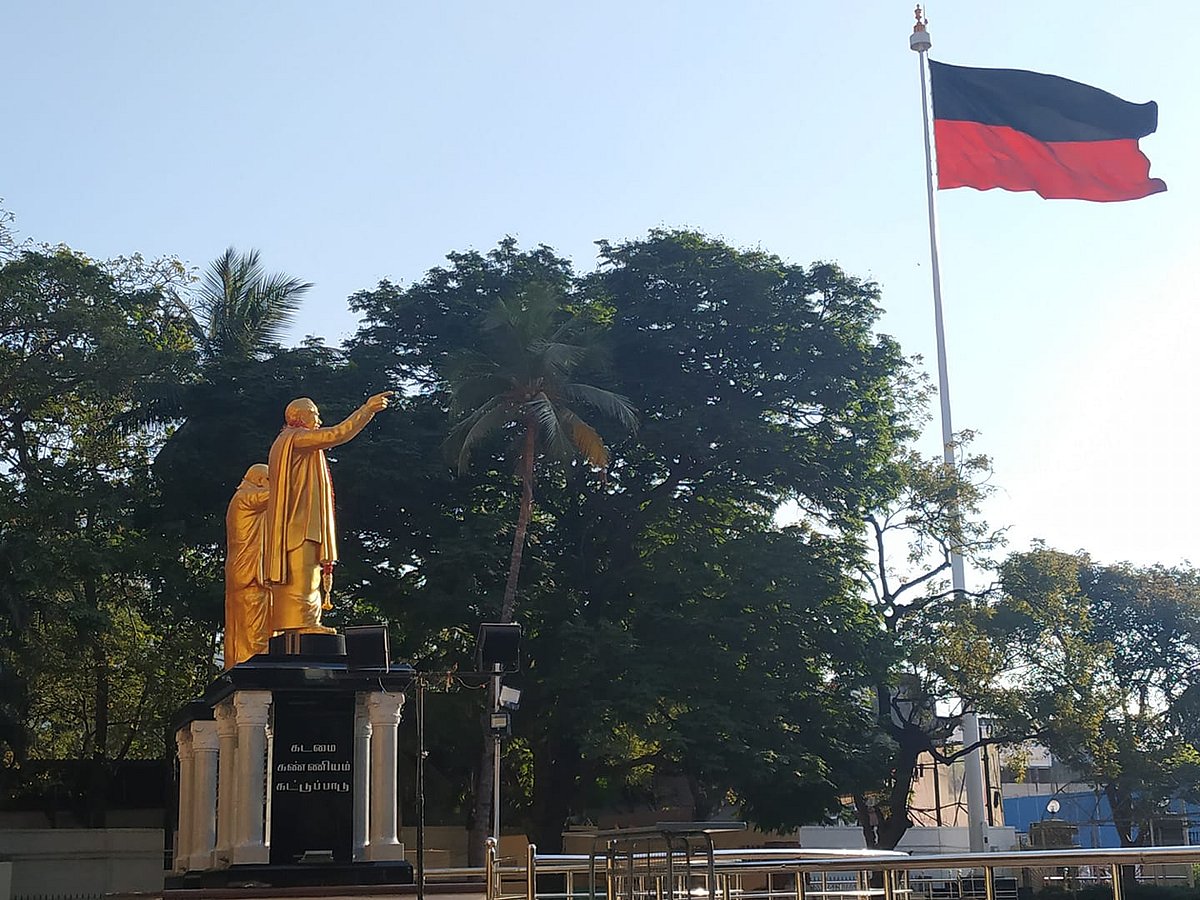 இருமொழிக் கொள்கைக்கு கேடு விளைவிக்கும் எந்த முடிவையும் எதிர்ப்போம்! : தி.மு.க தீர்மானம்