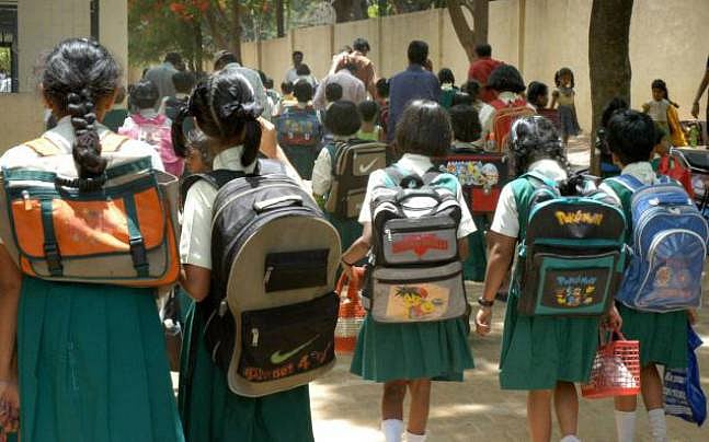 மாணவர்களுக்கு பாடப்புத்தகம் வழங்குவதில் தாமதம்!?