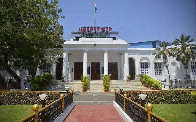 புதுச்சேரி சபாநாயகராக சிவக்கொழுந்து பதவியேற்றார்.!
