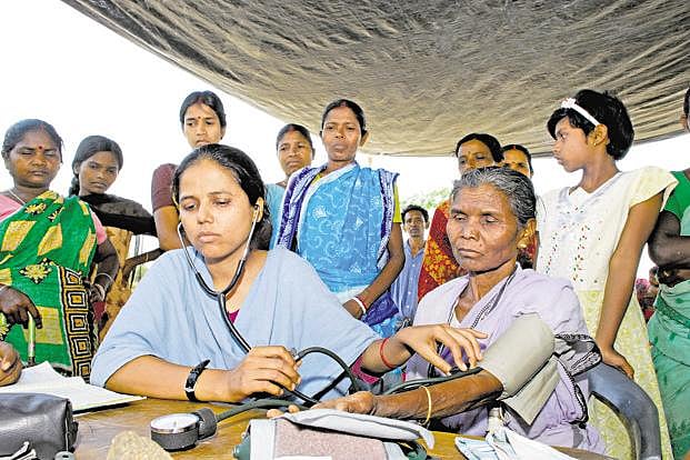 சுகாதாரத்துறையில் சரிந்த தமிழகம் - நிதி ஆயோக் அதிர்ச்சித் தகவல் !