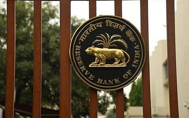 ஆன்லைன் பணப் பரிவர்த்தனைகளுக்கு இனி கட்டணம் இல்லை : ரிசர்வ் வங்கி அதிரடி அறிவிப்பு!