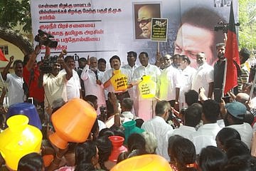 தண்ணீரில்லா தமிழகம்.. கவலையில்லா அரசைக் கண்டித்து தி.மு.க. மாபெரும் போராட்டம்!