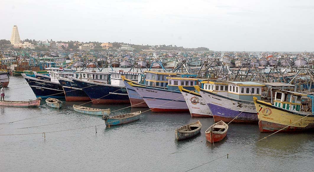 சென்னை துறைமுகத்துக்கு ஆபத்து : கடலை கபளீகரம் செய்ய முயலும் மோடி, அதானி -  கொந்தளிக்கும் மீனவர்கள்!