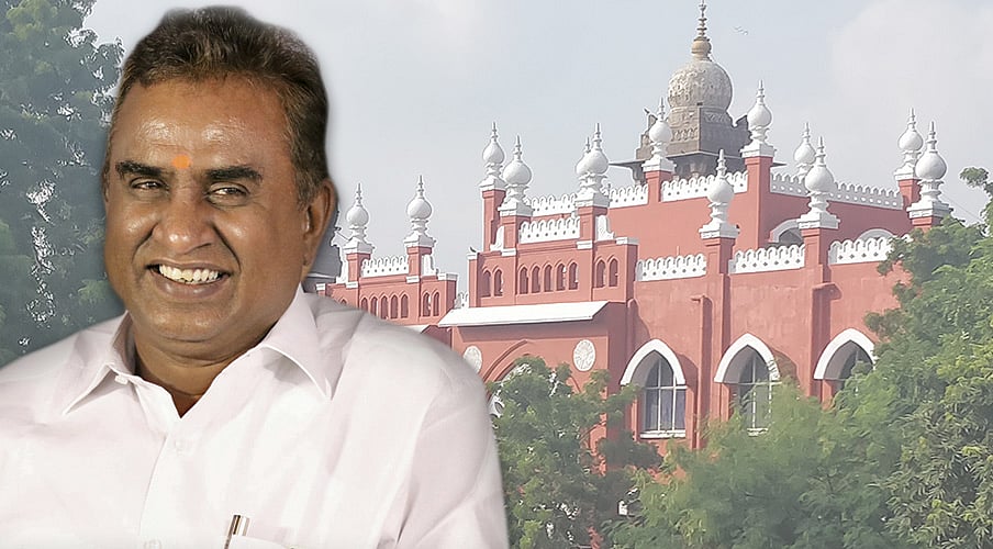 “முன்னாள் அமைச்சர் SP வேலுமணி மீதான வழக்கு விசாரணைக்கு தடை இல்லை” : சென்னை ஐகோர்ட் அதிரடி உத்தரவு !