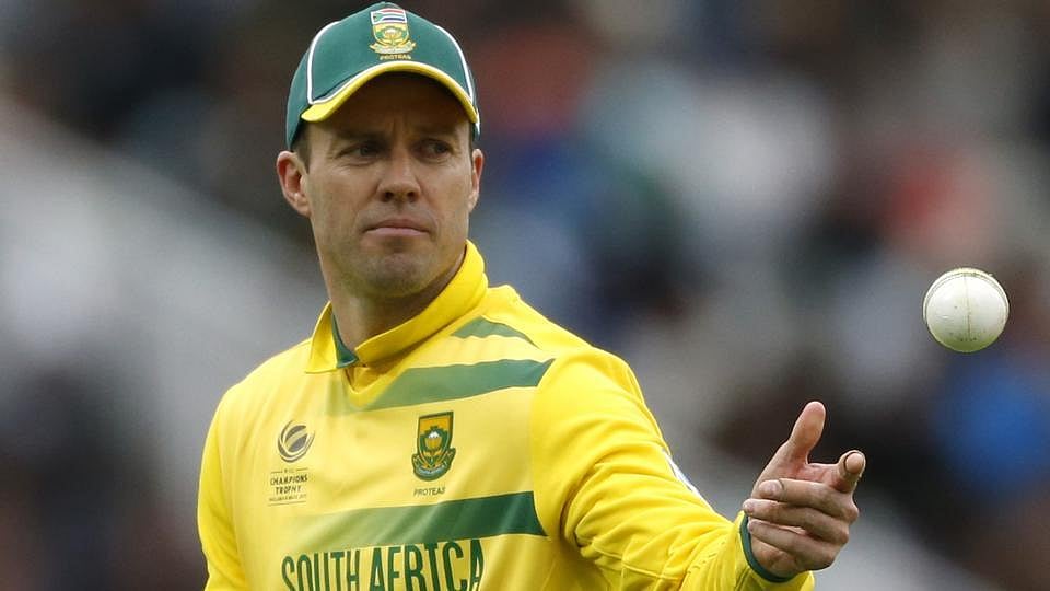 மீண்டும் விளையாட முடிவெடுத்த டிவில்லியர்ஸ் : மறுத்த தென்னாபிரிக்க நிர்வாகம் !