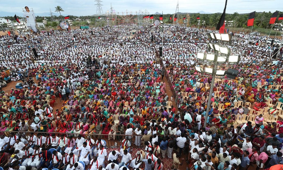 “தேனியில் அல்வா கொடுத்து வெற்றி பெற்றதா அ.தி.மு.க ?”- எடப்பாடிக்கு மு.க ஸ்டாலின் கேள்வி!