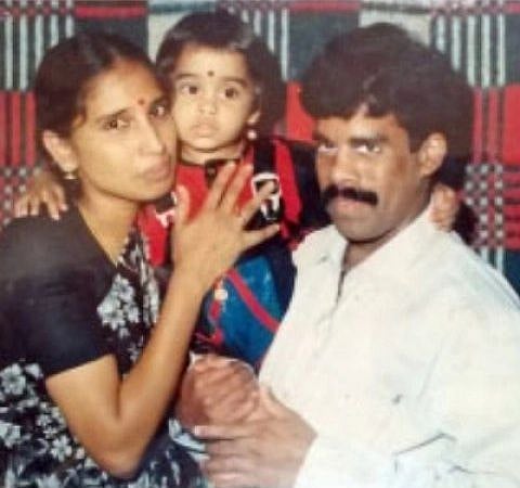 28 ஆண்டுகளுக்குப் பிறகு குடும்பத்தினருடன் மகிழ்ச்சியாக இருக்கும் நளினி!