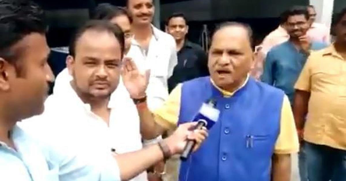  ‘ஜெய் ஸ்ரீ ராம்’ சொல்லச் சொல்லி  முஸ்லிம் எம்.எல்.ஏ.,வை கட்டாயப் படுத்திய  பா.ஜ.க அமைச்சர் (Video)