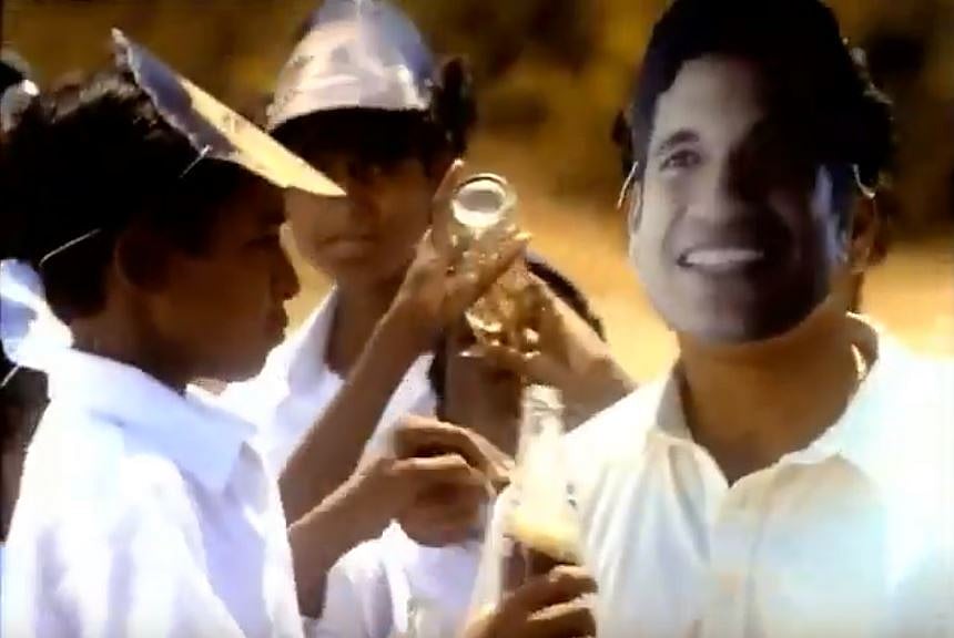  கிரிக்கெட்டின் அத்திவரதர், சச்சின் டெண்டுல்கர்! : தனி மனிதன் கார்ப்பரேட் அடையாளமாக மாறிப்போனதன் பின்னணி!