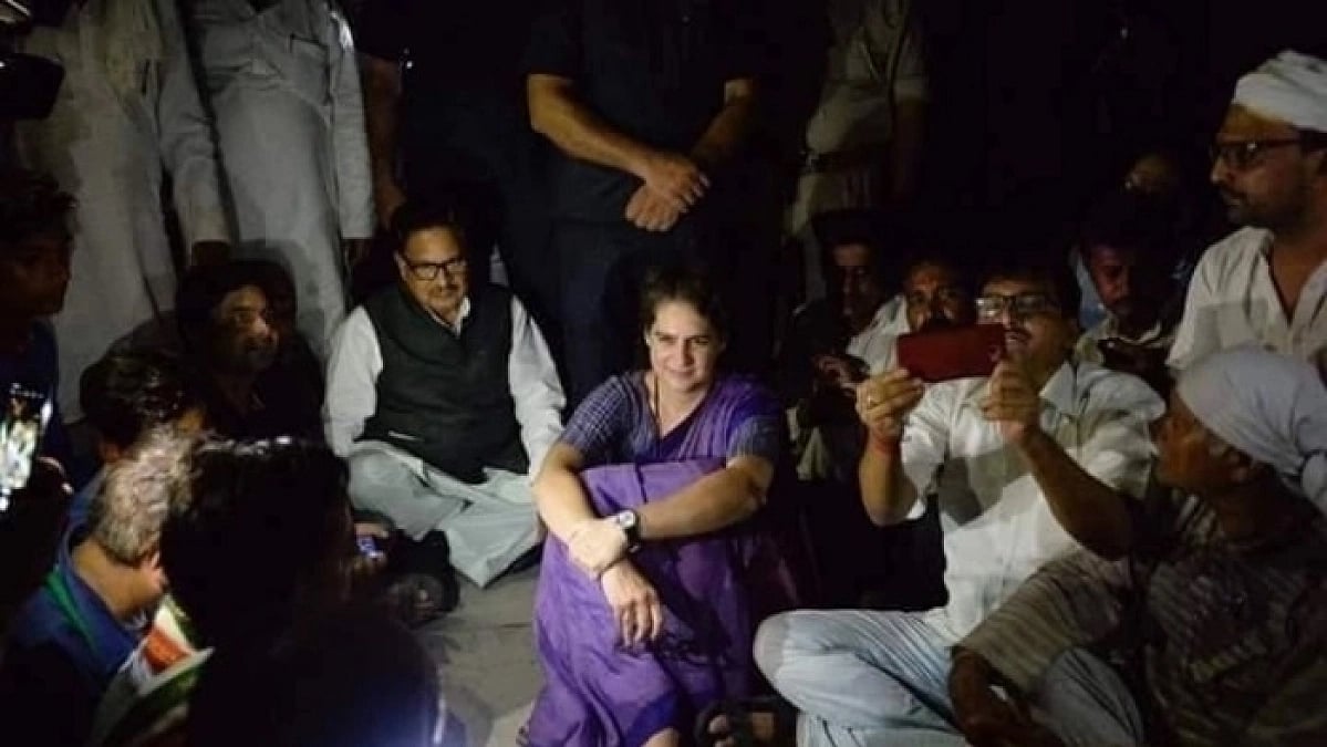 சோன்பத்ரா விவகாரம்:  பா.ஜ.கவுக்கு சரமாரி கேள்வி: பிரியங்கா காந்திக்கு ஆதரவு -கொதித்தெழுந்த மம்தா பானர்ஜி!