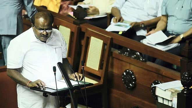 கர்நாடகா அரசியல் குழப்பம்: காங்கிரஸ் - ம.ஜ.த ஆட்சி காப்பாற்றப்படுமா? பா.ஜ.க கைப்பற்றுமா? - பரபர காட்சிகள்