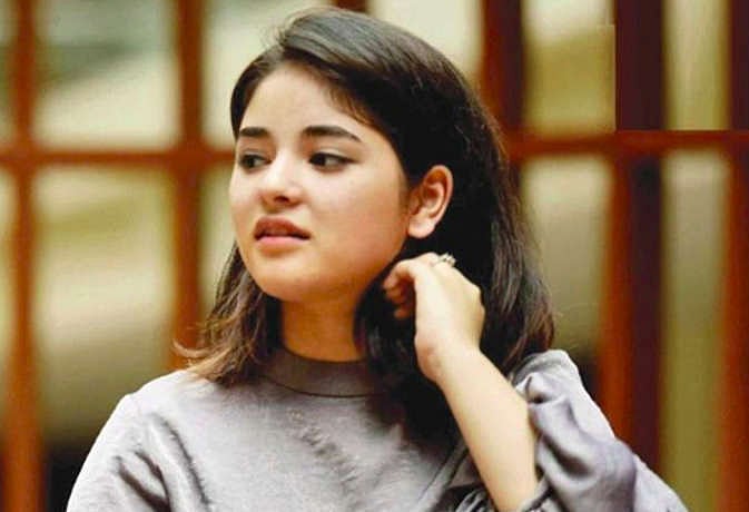 சினி அப்டேட்ஸ் 5: ‘தங்கல்’ ஹீரோயின் எடுத்த அதிரடி முடிவு.. ஒரிஜினலை மிஞ்சும் ரீமேக் வசூல்!