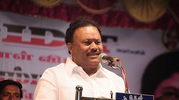 “அமைச்சராக இருந்து என்ன செஞ்சீங்க”: திண்டுக்கல் சீனிவாசன் செல்லும் இடமெல்லாம் விரட்டியடிக்கும் பொதுமக்கள்