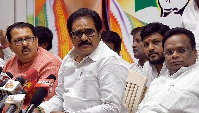 ராகுலை தவிர வேறு யார் தலைவரானாலும் மக்களை ஈர்க்க முடியாது : திருநாவுக்கரசர் கருத்து