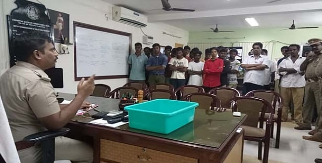 ‘ரூட்டு தல’ பிரச்னையில் ஈடுபட்ட 58 மாணவர்கள் மீது வழக்குப்பதிவு செய்த போலிஸார் - அதிர்ச்சியில் மாணவர்கள்
