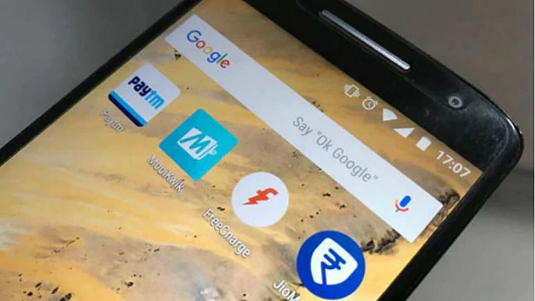 80,000 ரூபாயை திட்டம் போட்டு திருடிய கும்பல் : Google pay பயன்படுத்துவது ஆபத்து? - செய்ய வேண்டியது என்ன?