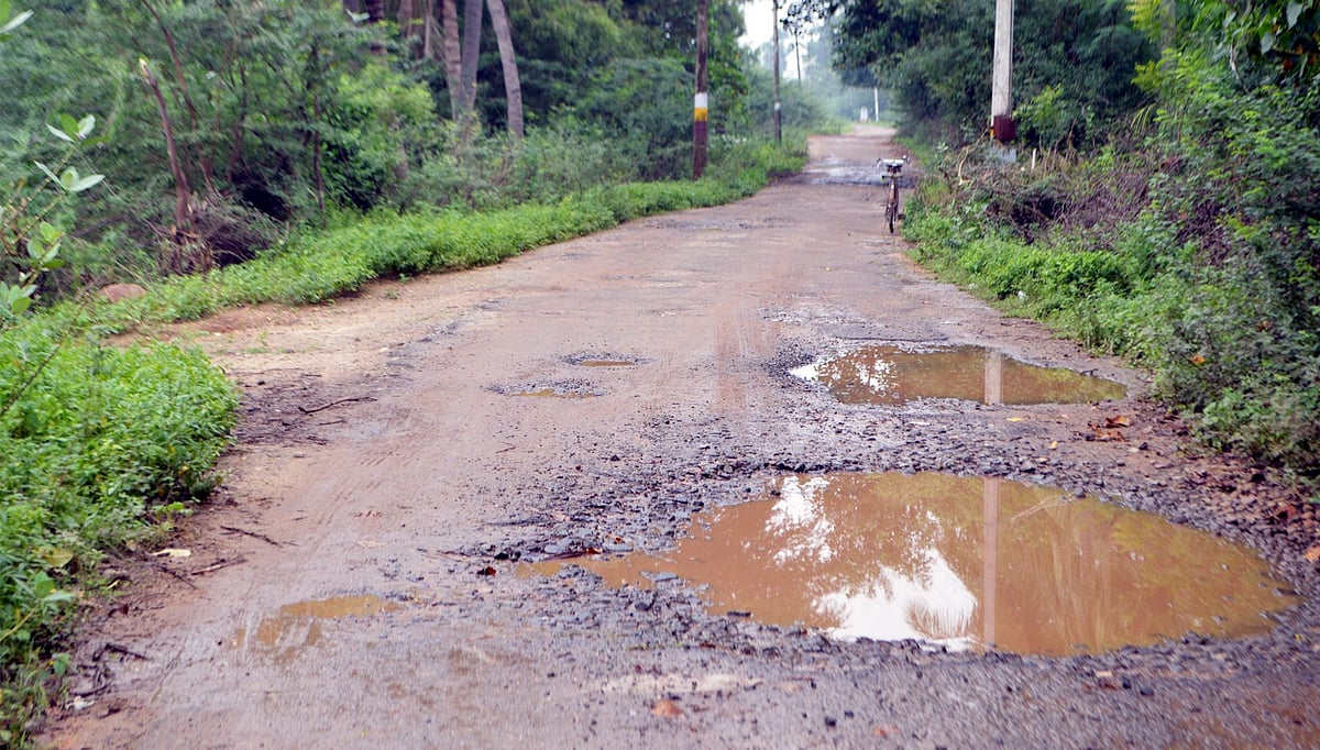 உள்ளாட்சியைக் கொன்ற எடப்பாடி அரசு : நிதி நெருக்கடியில் சிக்கித் தவிக்கும் தமிழகம்!