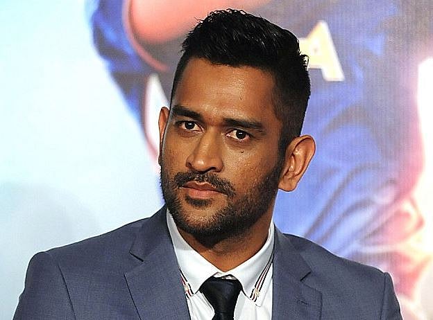 ஜார்கண்ட் முதல்வர் வேட்பாளர் .. பா.ஜ.க.,வில் இணைகிறார்.. அமித்ஷா சந்திப்பு : அரசியலில் களம் காணும் தோனி ?