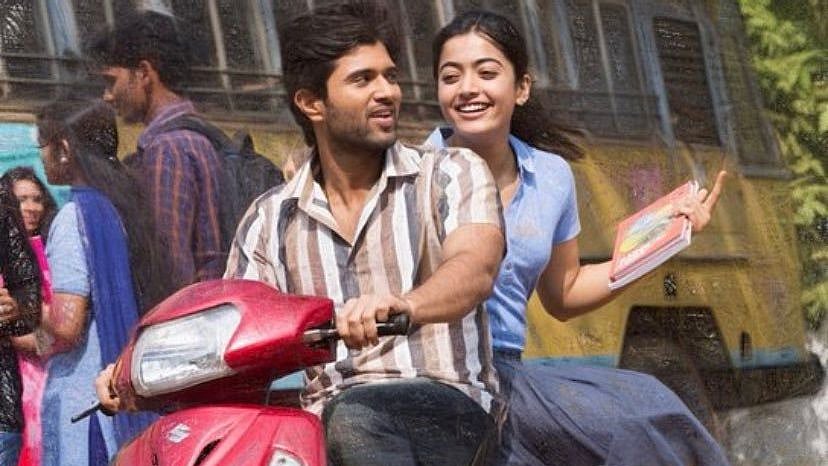 டியர் காம்ரேடுக்கு சலாம் போடலாமா? : ‘டியர் காம்ரேட்’ விமர்சனம்!