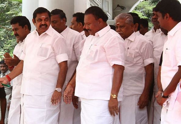 ‘கட்சி மாற நாங்க தயார்’ - பா.ஜ.க உத்தரவுக்கு காத்திருக்கும் அ.தி.மு.க தலைகள்: ஈ.பி.எஸ் - ஓ.பி.எஸ் கலக்கம்