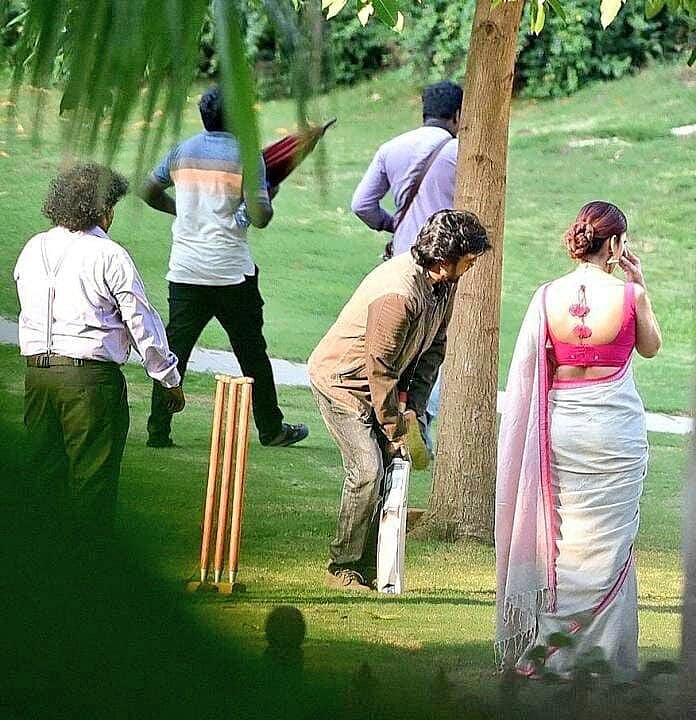 சினி அப்டேட்ஸ் 5: ‘தங்கல்’ ஹீரோயின் எடுத்த அதிரடி முடிவு.. ஒரிஜினலை மிஞ்சும் ரீமேக் வசூல்!