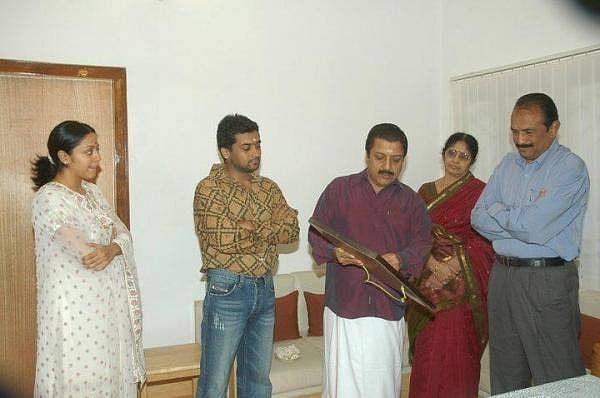 “கலைத்துறையில் ஒளிரும் நட்சத்திரம் சூர்யாவின் கல்வி அறப்பணிகள் கண்டு வியக்கிறேன்” : வைகோ பாராட்டு!