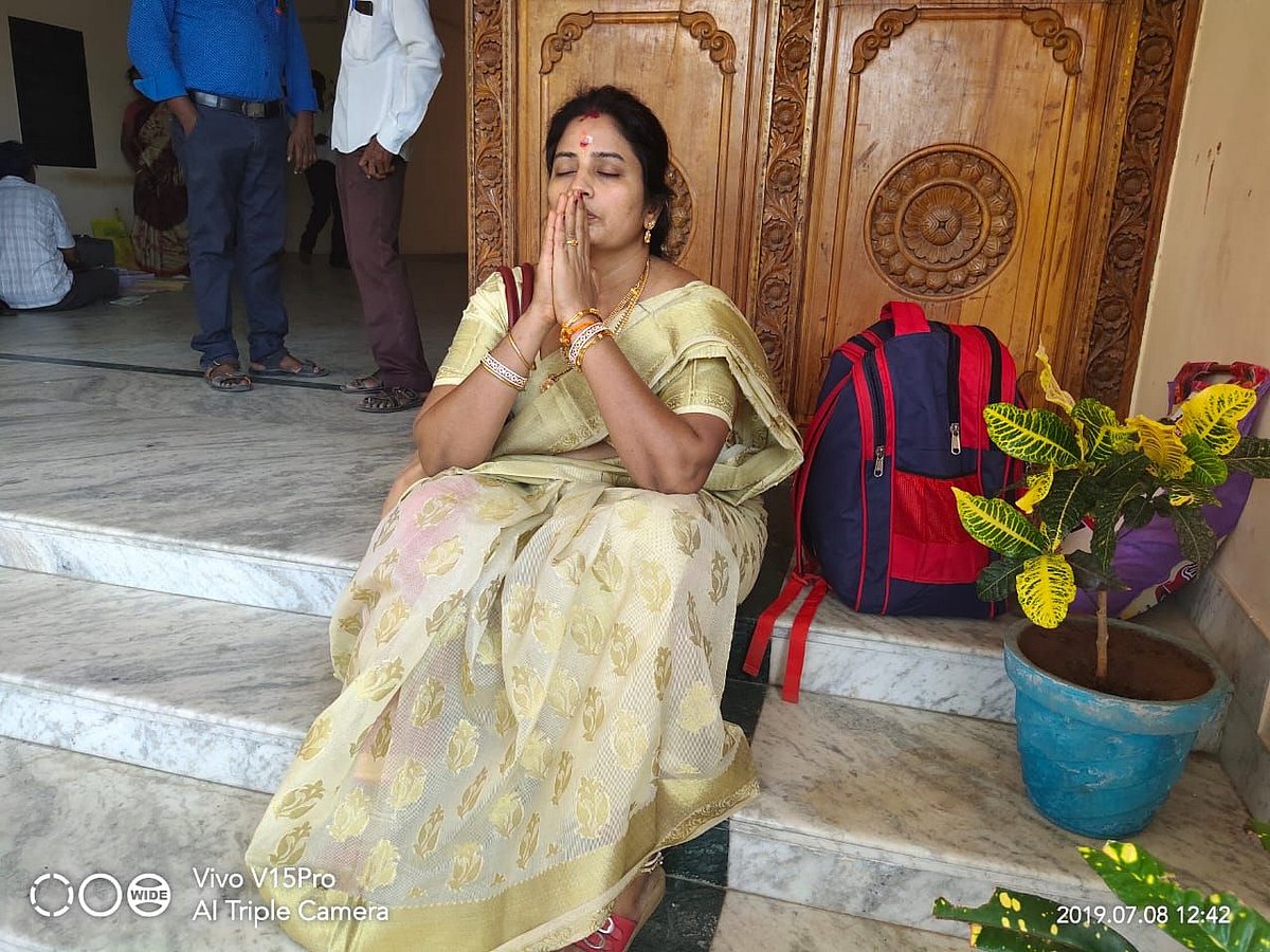 என்னையா தப்பு சொல்றீங்க.. எனக்கு சாமீ வந்திருச்சு : கோர்ட்டில் நாடகமாடிய நிர்மலா தேவி 