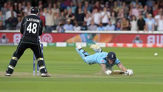 அந்த ஓவர்த்ரோவுக்கு 6 ரன்கள் கொடுத்த நடுவர்களின் முடிவு பெருந்தவறு: சைமன் டஃபெல் குற்றசாட்டு!