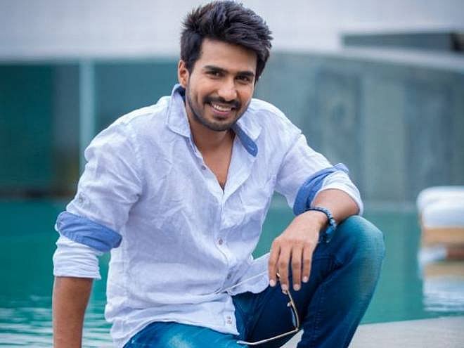 சினி அப்டேட்ஸ் 5: ‘தங்கல்’ ஹீரோயின் எடுத்த அதிரடி முடிவு.. ஒரிஜினலை மிஞ்சும் ரீமேக் வசூல்!