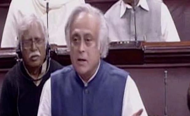 கல்வித் தகுதியைக் கேட்டதால் மோடிக்கு கோபம் ? : ஆர்.டி.ஐ அதிகாரத்தை குறைப்பது இதற்குத்தானா ?