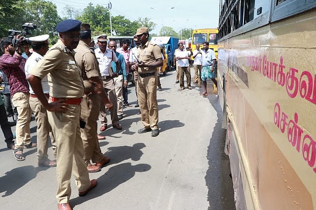 சென்னையில் காலையில் நிகழ்ந்த சோகம் : ட்ரிப்ள்ஸ் போனதால் உயிரை விட்ட 2 இளம்பெண்கள் - ஒருவர் கவலைக்கிடம்
