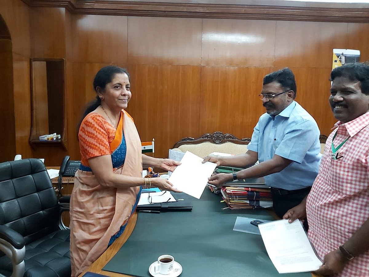 எஸ்.சி, எஸ்.டி மாணவர்களின் பட்டமேற்படிப்புக்கான நிதியை உயர்த்த வி.சி.க தலைவர்கள் கோரிக்கை!