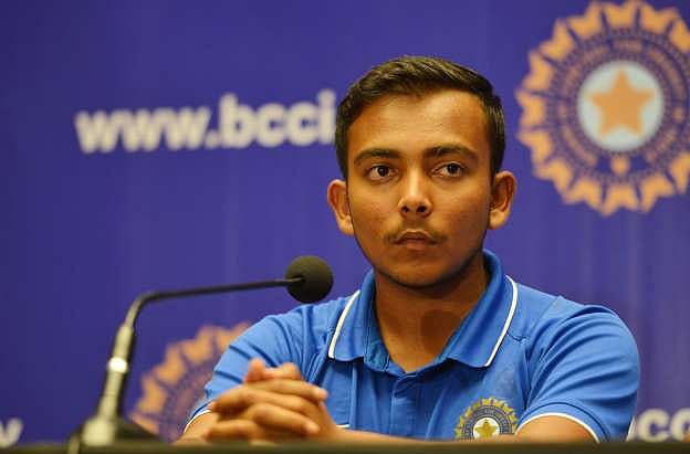 இருமல் டானிக் குடித்ததால் ஏற்பட்ட விபரீதம்; 8 மாதம் விளையாடத் தடை - விதியை ஏற்பதாக ப்ரித்வி ஷா உருக்கம்!