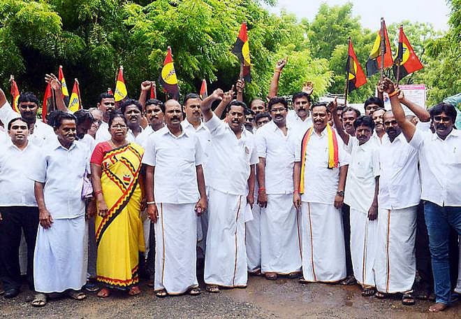 தே.மு.தி.க தோல்விக்கு இவர்கள் தான் காரணம் : தொண்டர்கள் சொல்லும் பகீர் ரிப்போர்ட்!