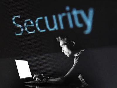 வைரஸ் அபாயம்: இந்த பிரபல செயலி உங்கள் ஆண்ட்ராய்டு மொபைலில் இருந்தால் உடனடியாக நீக்குங்கள்!