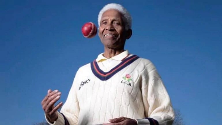 60 ஆண்டுகள்... 7000 விக்கெட்டுகள் : ஓய்வை அறிவித்த 85 வயது கிரிக்கெட் வீரர் சிசில் ரைட் !