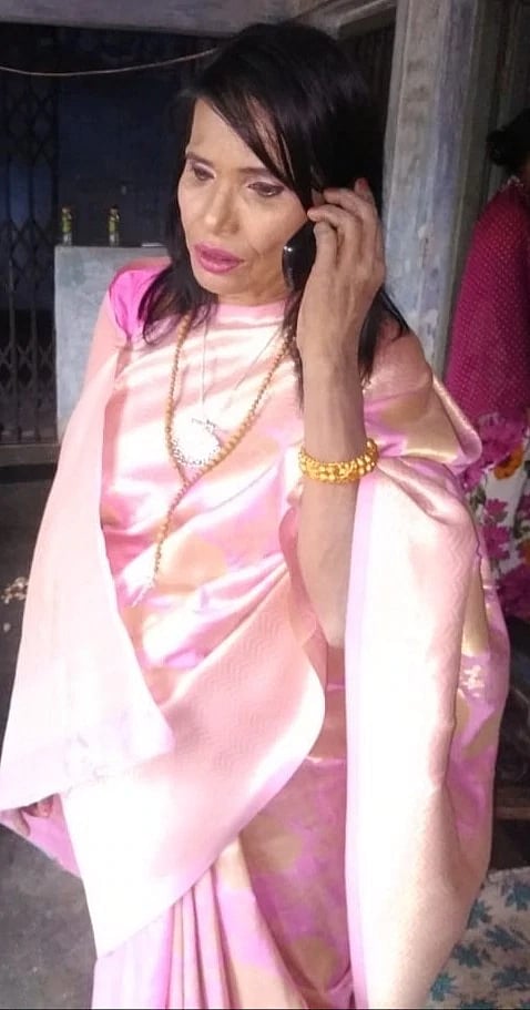 ரயில் நிலையத்தில் பிச்சை எடுத்த பெண்... இன்று பாலிவுட் பாடகி : ஒரு வீடியோ வாழ்க்கையையே மாற்றிய அதிசயம் !