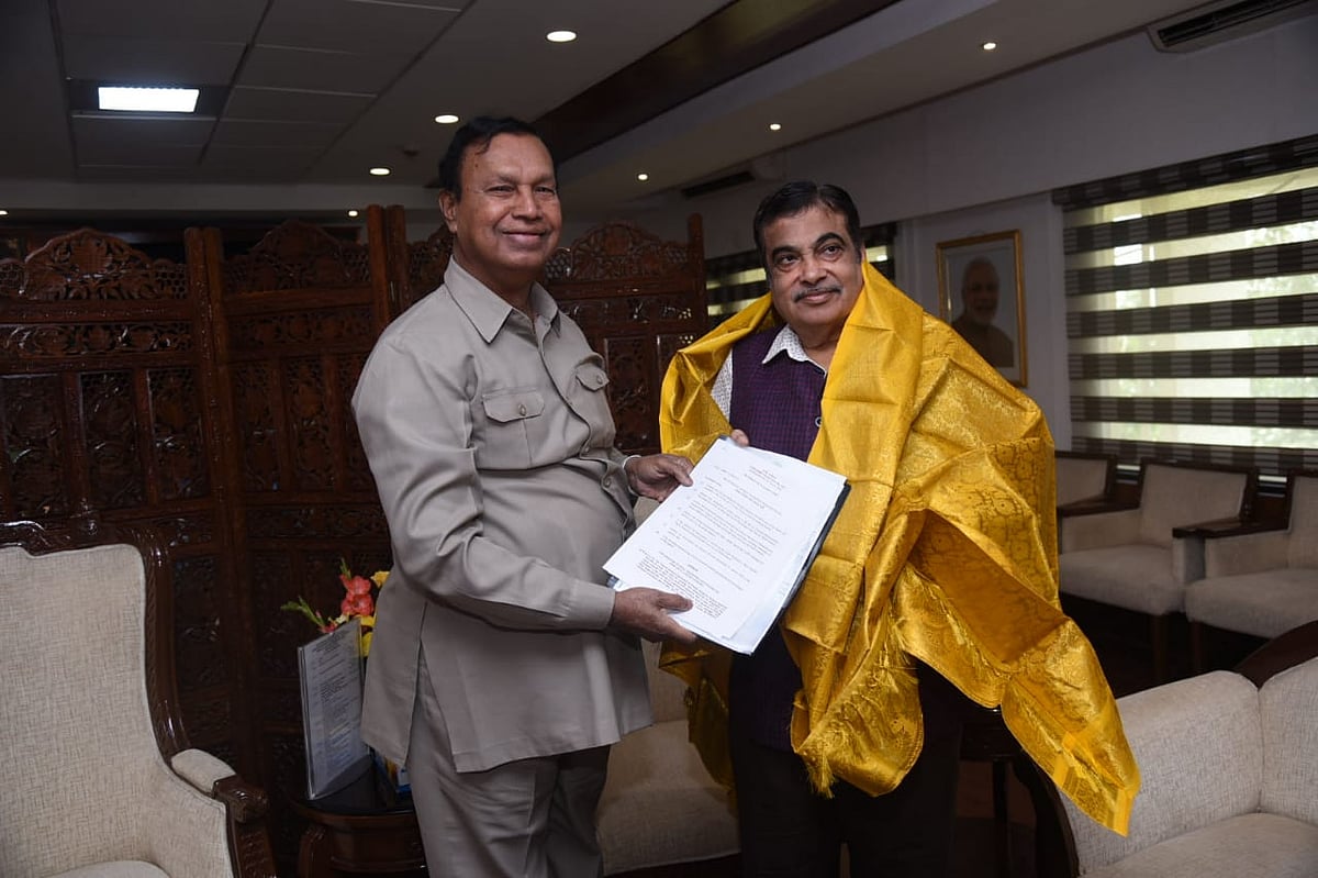 மத்திய அமைச்சர்களைச் சந்தித்து ஸ்ரீபெரும்புதூர் தொகுதிக்கான கோரிக்கைகளை முன்வைத்த டி.ஆர்.பாலு!