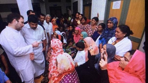 கேரளாவில் வெள்ளம் பாதித்த பகுதிகளை நேரடியாக பார்வையிட்டார் வயநாடு எம்.பி. ராகுல்காந்தி!