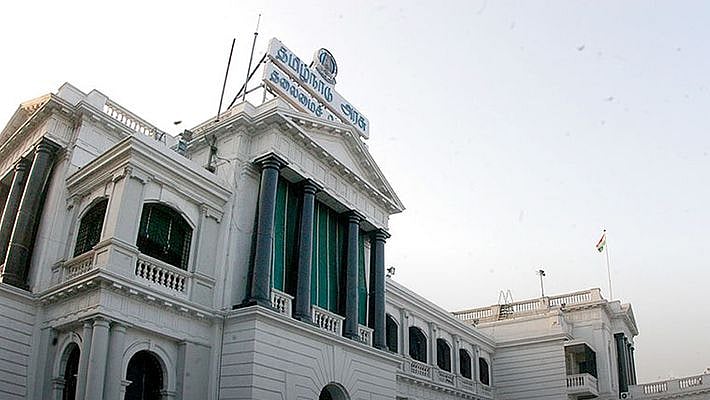 வளர்ச்சி பணிகளை மேற்கொள்ள தெரியாமல் ரூ.3,676 கோடியை திருப்பி அனுப்பிய எடப்பாடி அரசு... சி.ஏ.ஜி. தகவல்!