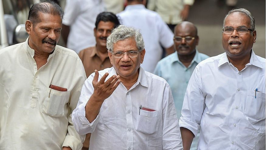 பாசிச பா.ஜ.கவின் மோசடியை முறியடித்து தன் சகாக்களைக் காண காஷ்மீர் புறப்பட்டார் யெச்சூரி!