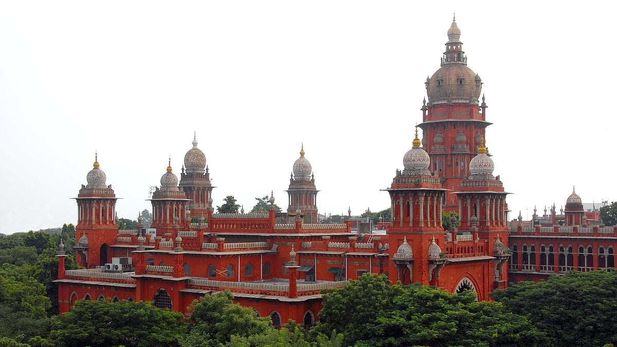 சிறுமியை ஏமாற்றிய காவலருக்கு பிறப்பித்த கட்டாய ஓய்வு ரத்து - அதிர்ச்சியளித்த சென்னை உயர்நீதிமன்றம்!